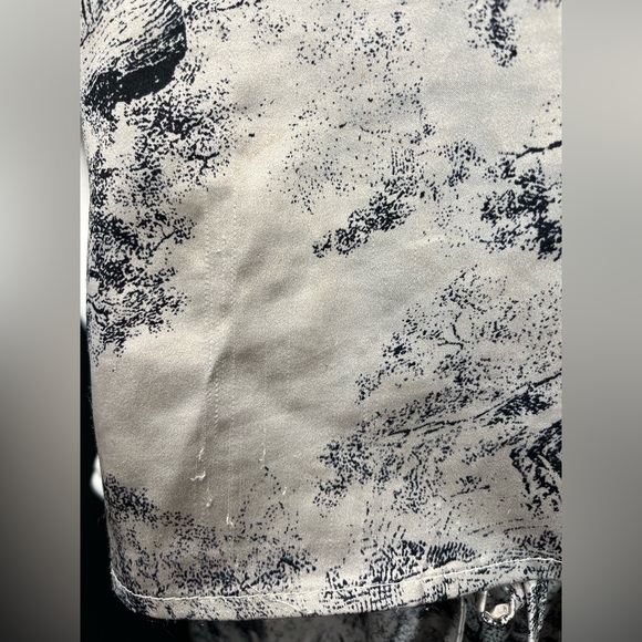 Pajama set. Size Large. - Picture 3 of 3